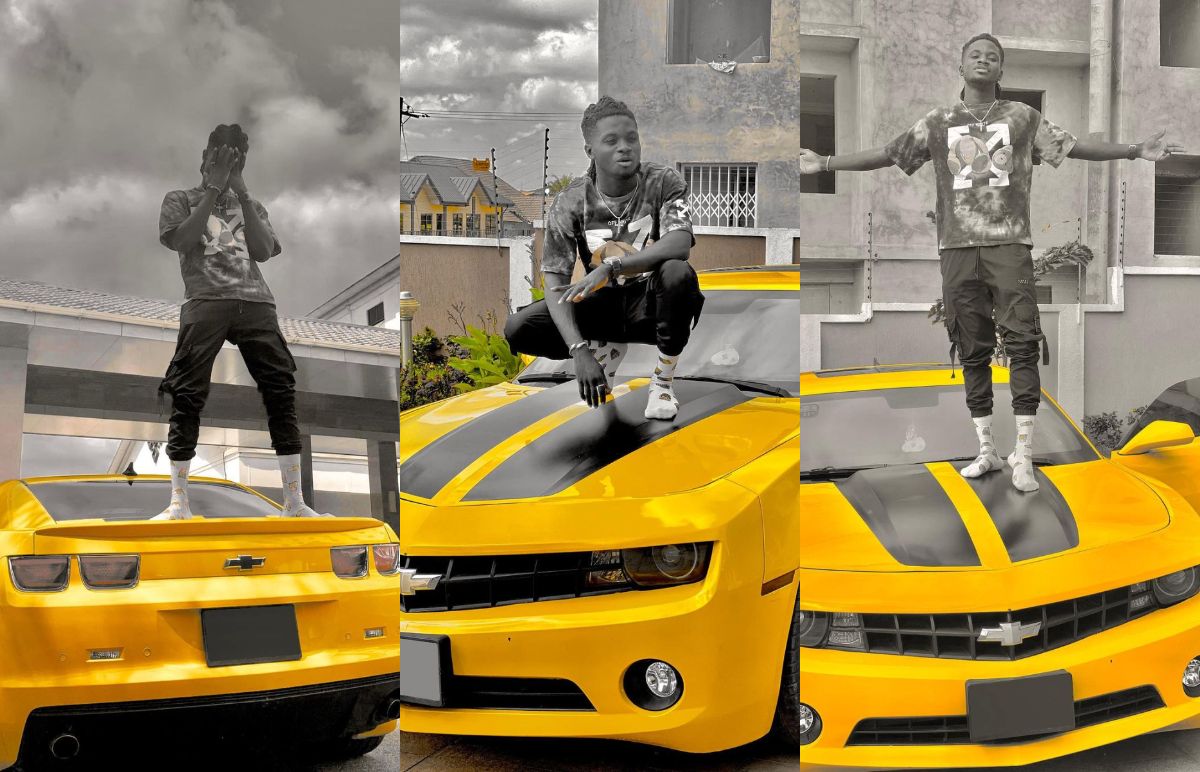 Photo: Kuami Eugene Begs Sarkodie For A Verse After Refusing To Collaborate With Guru