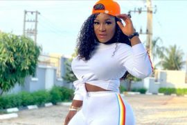 Don’t Take Pics With The Person You Are Dating – Destiny Etiko Counsels