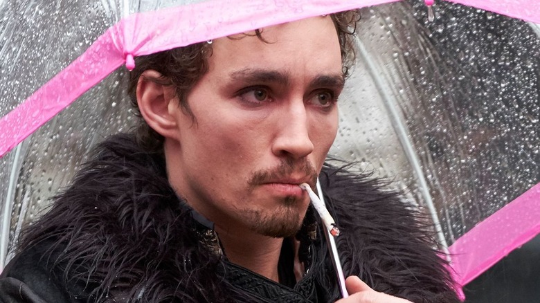 Robert Sheehan