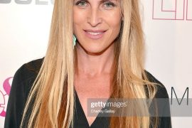 Mary Jo Eustace Net Worth, Sister, Boyfriend, Height, Images, Instagram, And Husband Of Dean McDermott Ex-Wife