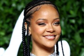 What is Rihanna’s most popular perfume? What does Rihanna’s perfume Riri smell like?