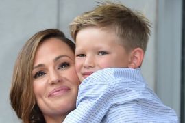 When was Samuel Affleck born? How old is Violet Affleck? Who is the father of Jennifer Garner’s son?