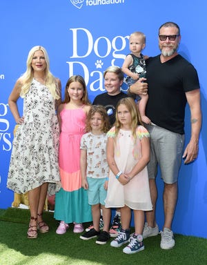 Dean McDermott and family