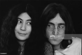 How old was Yoko Ono when she met John Lennon? How long were John Lennon and Yoko Ono together?