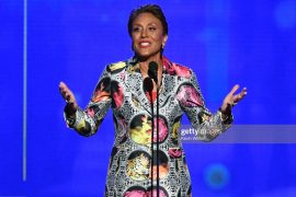 Was Robin Roberts ever married?