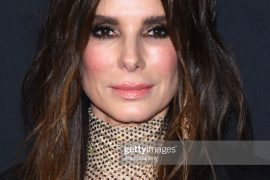 Does Sandra Bullock see Jesse James kids?