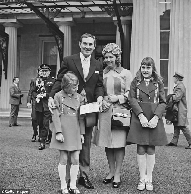 Ray Illingworth, Shirley Illingworth and their children