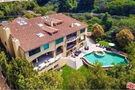 Stevie Wonder Buys $13.85 Million Bel Air Mansion From Saudi Prince