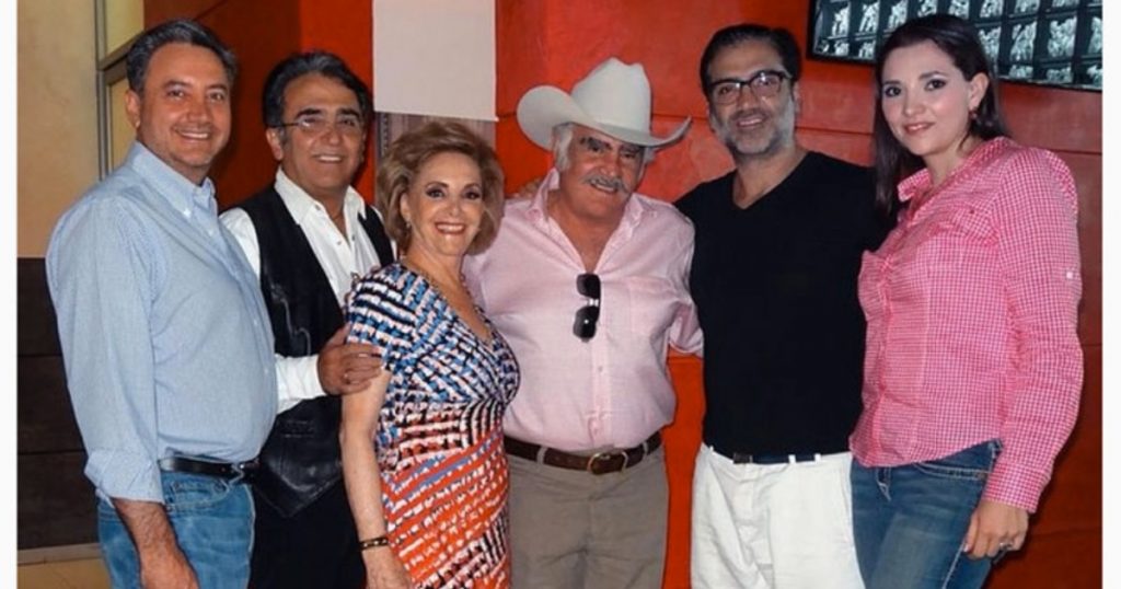Vicente Fernandez with his wife and children