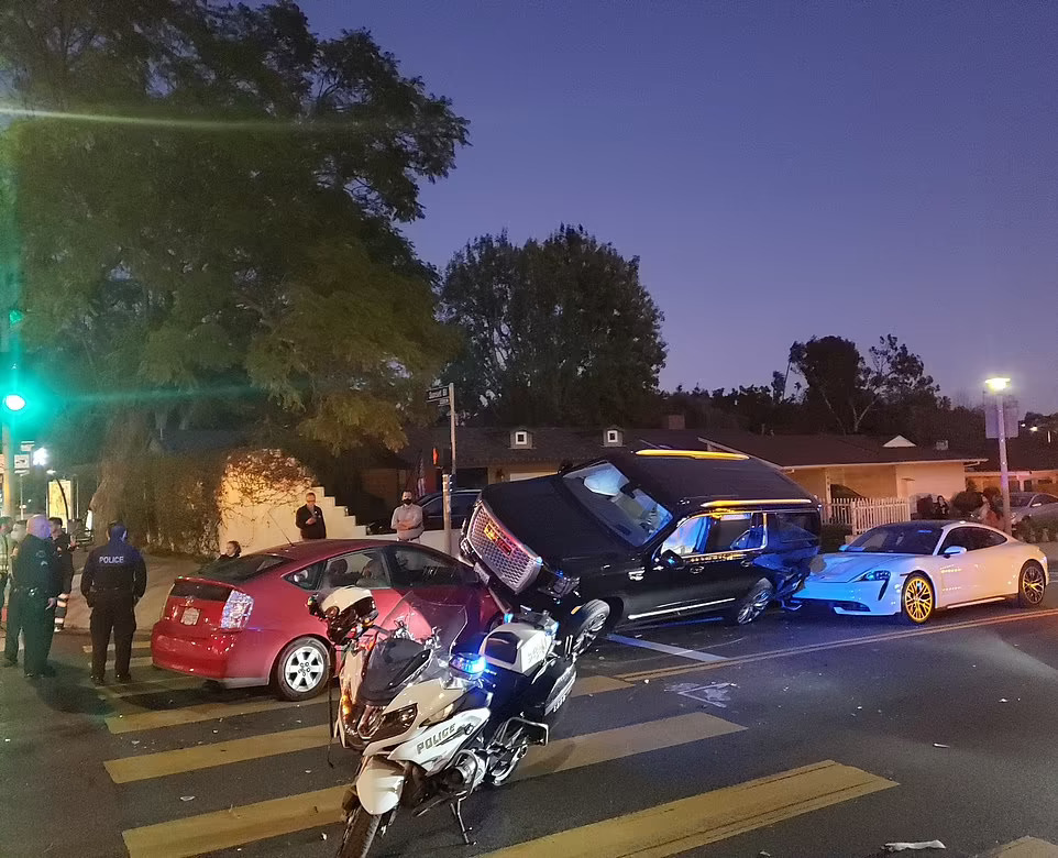 Arnold Schwarzenegger accident scene