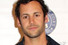 What does Avi Rothman do for a living? Is Kristen Wiig still married?