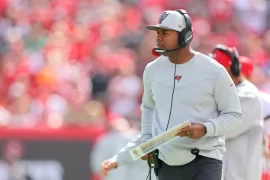 What NFL team did Byron Leftwich play for?  When did Byron Leftwich play in the NFL?