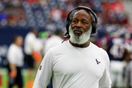 Lovie Smith Past Teams Coached, Beard, Net Worth, Salary, Family, Record With Bears, Texans Contract