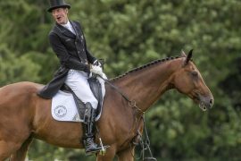How Old Is Mark Todd? Where does Mark Todd live now? What does Mark Todd weigh? What is Mark Todd famous for? What was the name of Mark Todd’s first horse?