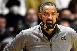 How long has Juwan Howard been married? Does Juwan Howard have a son?