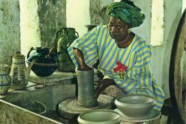 Was Ladi Kwali married? Why is Ladi Kwali famous? Who is Ladi Kwali in Nigeria?