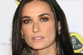 What did Demi Moore do to her teeth?