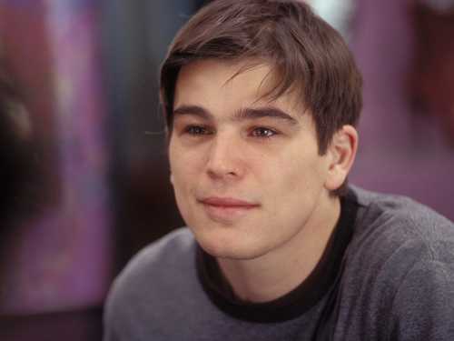 Young Josh Hartnett 