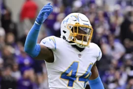 Kyzir White agrees a one-year deal with Philadelphia Eagles