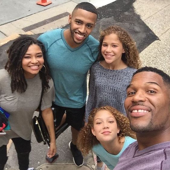 Michael Strahan and his children