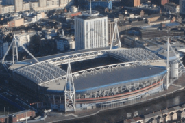 Why is the Principality Stadium famous? How many bars are in the Principality Stadium? Does Principality Stadium have a roof?