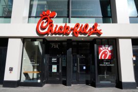 What is negative about Chick-fil-A? Is it healthy to eat at Chick-fil-A?
