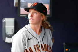 Alyssa Nakken Salary, Jersey, Wedding, Height, Age, Wikipedia