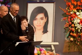 Which singer from The Voice died?