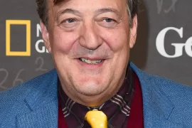 What is up with Stephen Fry’s nose? Where was Stephen Fry born?