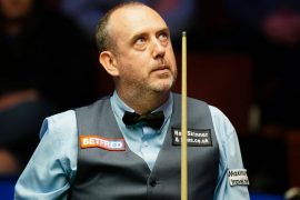 How much prize money has Mark Williams won?