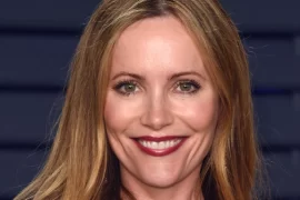 How many husbands has Leslie Mann had? Is Paul Rudd married to Leslie Mann?