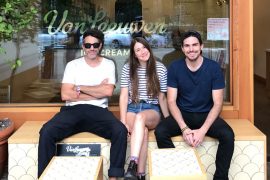How do you pronounce van Leeuwen?
