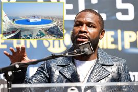 Who is Floyd fighting in Dubai?
