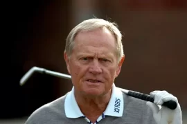 What age did Jack Nicklaus retire?