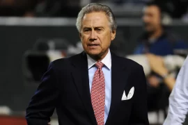 How much of the Lakers does Philip Anschutz own?