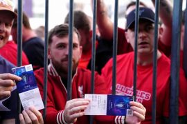 How many Liverpool fans went to Paris? Why did Liverpool have a parade?
