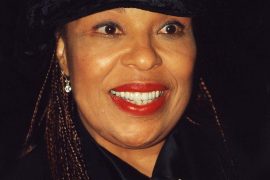Who did Roberta Flack have a child with?