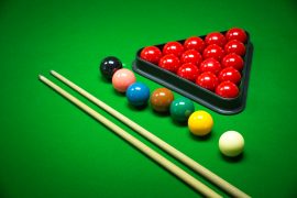 How many frames in each session of snooker final?