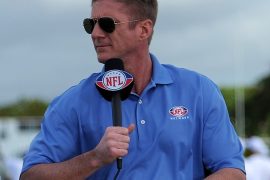 Was Tom Waddle on the 85 bears? What is Tom Waddle doing now?