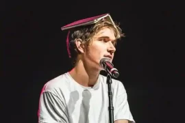Did Bo Burnham edit Inside himself?