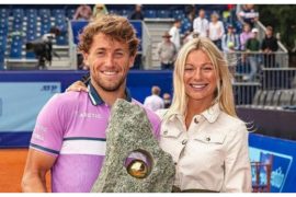 Is Ruud married?
