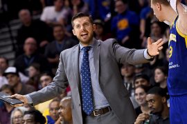 Who is the assistant coach of Sacramento Kings?