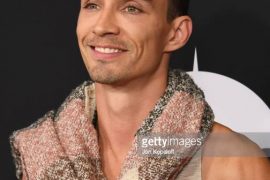 Robert Sheehan Net Worth: How much is Sheehan worth?