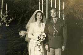 Where is Sam and Helen Walton buried?