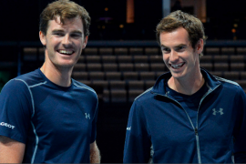 What is the age difference between Jamie and Andy Murray?