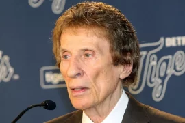 Mike Ilitch Children: Christopher Ilitch, Mike Ilitch Jr., Ronald Tyrus Ilitch, Atanas Ilitch, Denise Ilitch, Lisa Ilitch Murray, Carole Ilitch