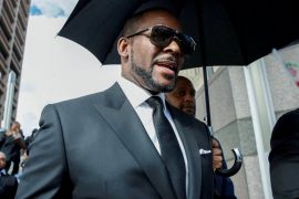 What STD did R. Kelly give?