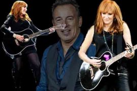 When did Bruce Springsteen get together with Patti Scialfa?
