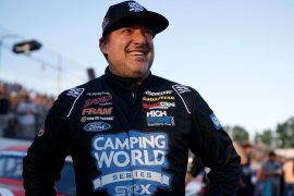 How did Tony Stewart meet his wife? How did Tony Stewart meet Leah Pruett?