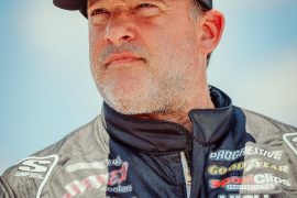 Does Tony Stewart have any siblings? Does Tony Stewart have a sister?